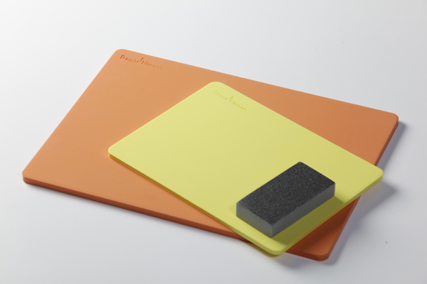 ���~�{�[�h